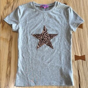 Edikted Tee with appliqué star